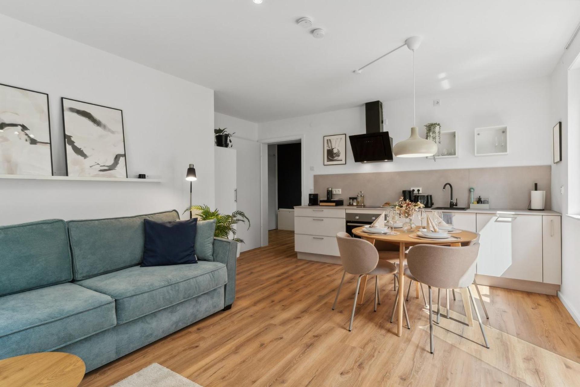 Zwei Apartments Fuer Bis Zu 8 Personen Zentral, Modern, Mit Terrasse & Balkon ビーレフェルト エクステリア 写真