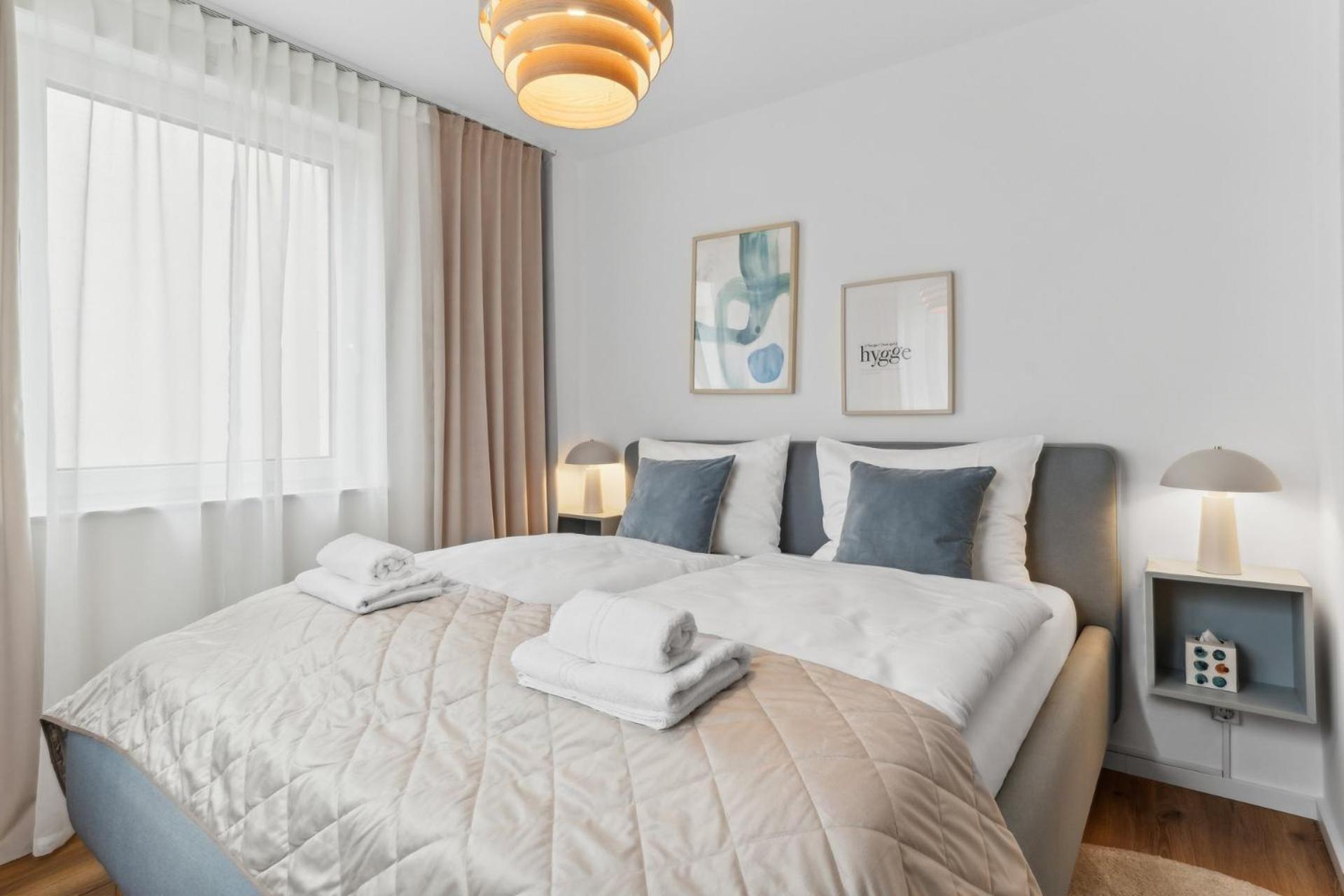 Zwei Apartments Fuer Bis Zu 8 Personen Zentral, Modern, Mit Terrasse & Balkon ビーレフェルト エクステリア 写真