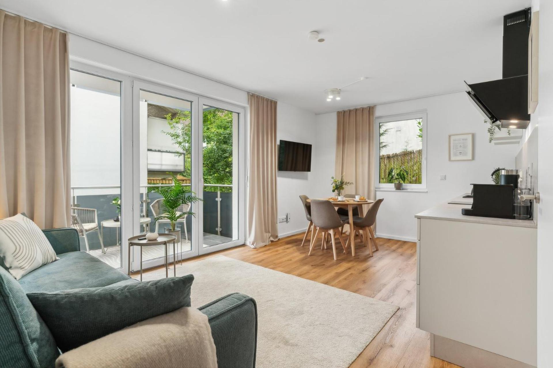 Zwei Apartments Fuer Bis Zu 8 Personen Zentral, Modern, Mit Terrasse & Balkon ビーレフェルト エクステリア 写真