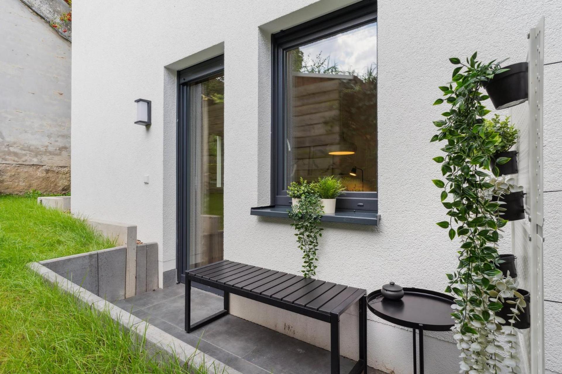 Zwei Apartments Fuer Bis Zu 8 Personen Zentral, Modern, Mit Terrasse & Balkon ビーレフェルト エクステリア 写真